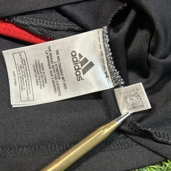 Adidas 2007/2008 Liverpool Gerrard Jersey - Picture 10 of 12